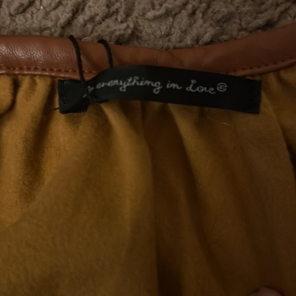 Cute Blazer Like Jacket - Picture 6 of 9